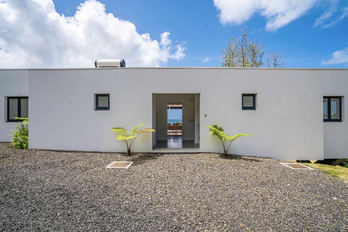 19 Location villa avec piscine centre de la Martinique entrée